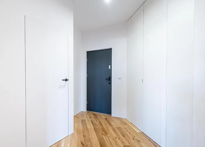 Ksiecia Witolda ~ Self Check-in 20h * Wroclaw